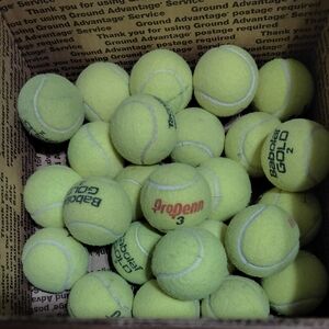 Lot 25 Good Tennis Balls Pro Penn Babolat Tecnifibre